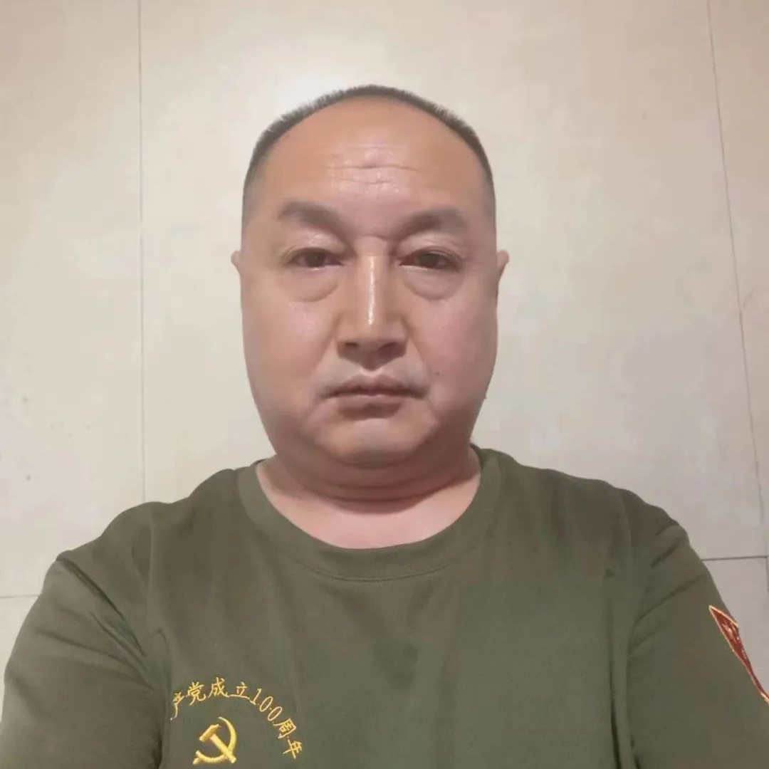 个人照片2.jpg