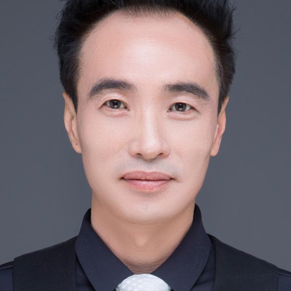 个人照片2.png